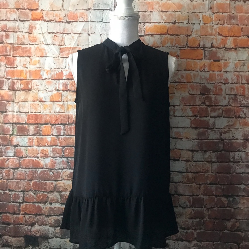 Banana Republic Sleeveless Drop Waist Top